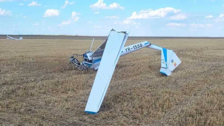 Planor prabusit pe un camp din judetul Olt. Pilotul, un tanar de 24 de ani, a murit Imagine