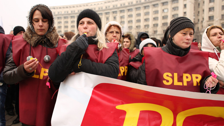 Plati compensatorii de 60.000 de euro pentru un fost director de la Posta Romana Imagine