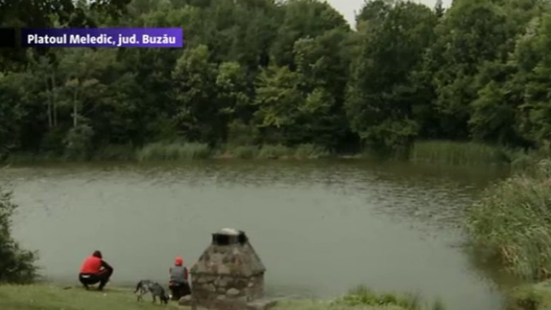 Platoul Meledic: cea mai lunga pestera de sare din Europa si lacul fara fund Imagine