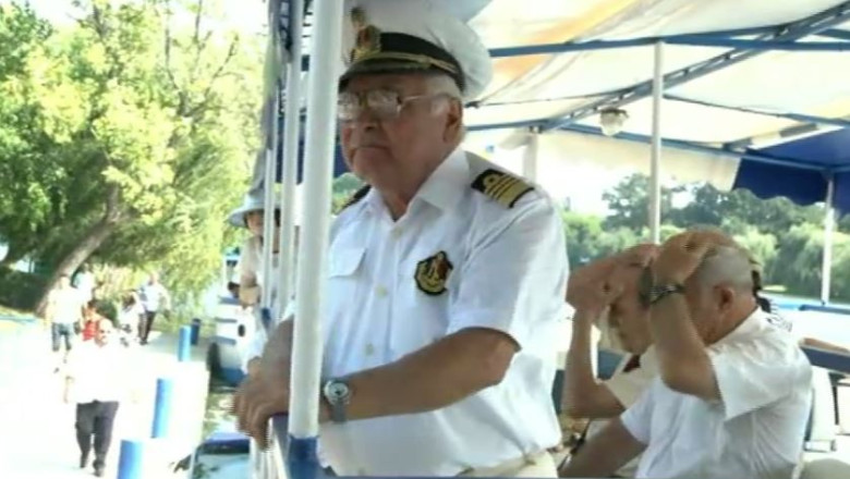 Plimbari gratuite cu vaporasul, in Parcul Herastrau, de Ziua Marinei Imagine