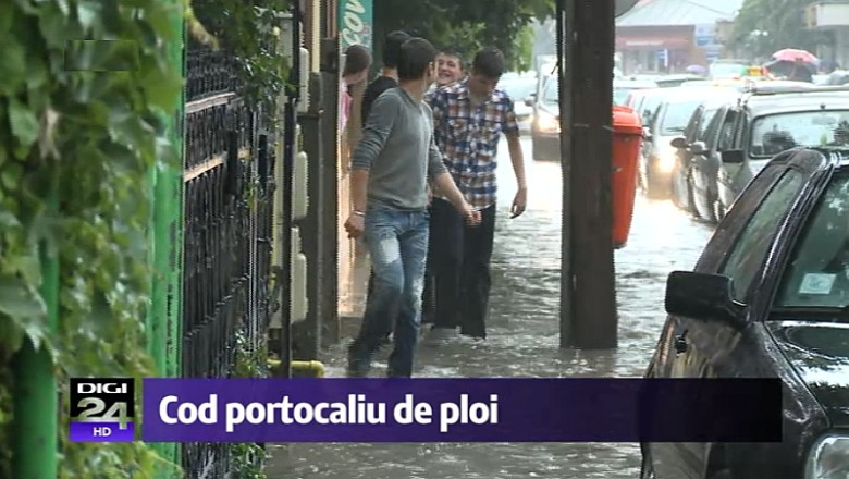 Ploi si frig in toata Romania, cod portocaliu de inundatii in Dobrogea. Precipitatiile continua pana miercuri Imagine