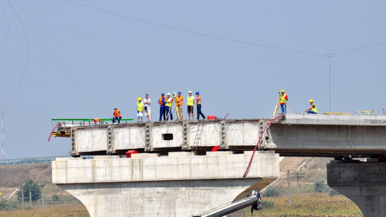 Pod nou, metehne vechi. Podul Appolodor ar fi trebuit sa fie inaugurat astazi  Imagine