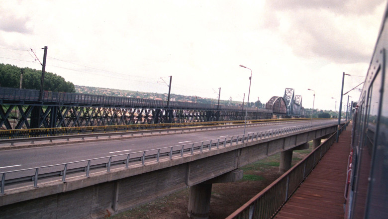 Podul de la Cernavoda si cel peste bratul Borcea intra in reparatii Imagine