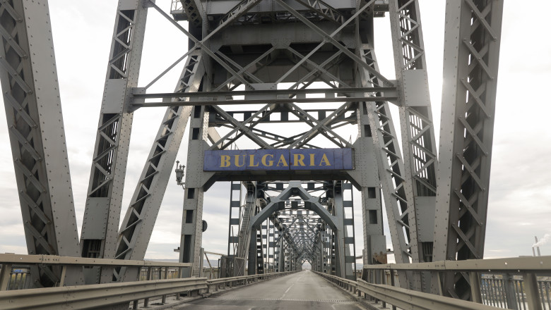 Podul peste Dunare de la Giurgiu se inchide complet pentru doua zile. Care sunt rutele alternative Imagine