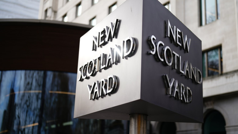 Politia britanica a arestat trei persoane suspectate de colaborare cu serviciile secrete rusesti Imagine