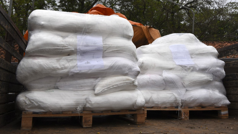Politia din Paraguay confisca peste 3 tone de cocaina care urmau sa ajunga in Europa. Drogurile erau in saci de orez Imagine