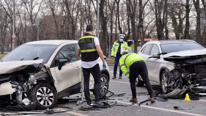 Politia Romana: Cele mai multe accidente rutiere din 2023 au avut loc in luna iunie, vinerea. Cauzele au ramas neschimbate Imagine