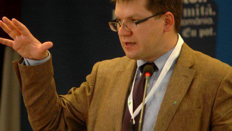 Politicienii, nedoriti in Piata Universitatii. Mihail Neamtu, respins de protestatari Imagine