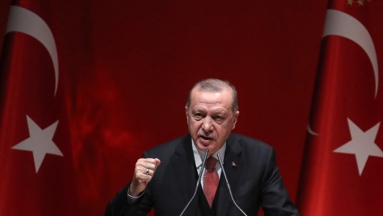 Politico: Erdogan pregateste razboaie si represiune pentru a-si salva puterea Imagine