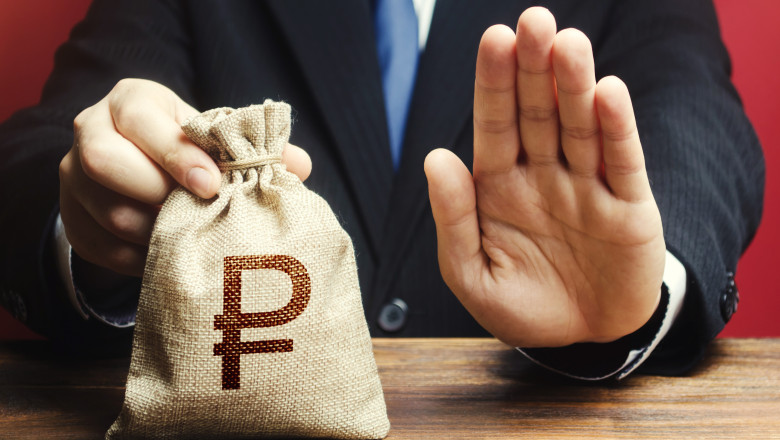 POLITICO: UE e la un pas sa valorifice profiturile obtinute din activele inghetate ale Rusiei Imagine