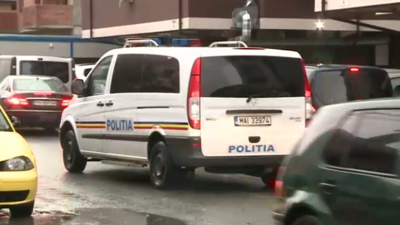 Politisti acuzati ca au dat mita pentru a trece examenul de licenta. Perchezitii in 11 judete si in Bucuresti Imagine