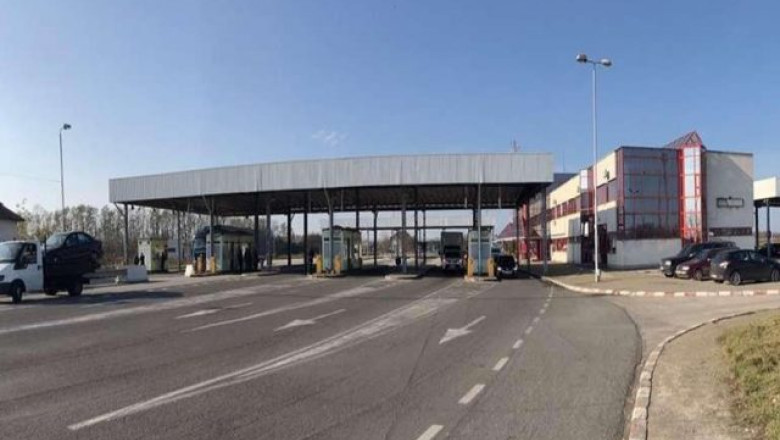 Politisti de frontiera de la Petea, cercetati pentru ca ar fi luat mita de la transportatori pentru a evita controalele ANAF Imagine