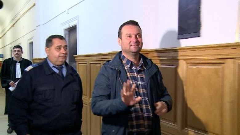 Politisti retinuti de procurorii DNA Imagine