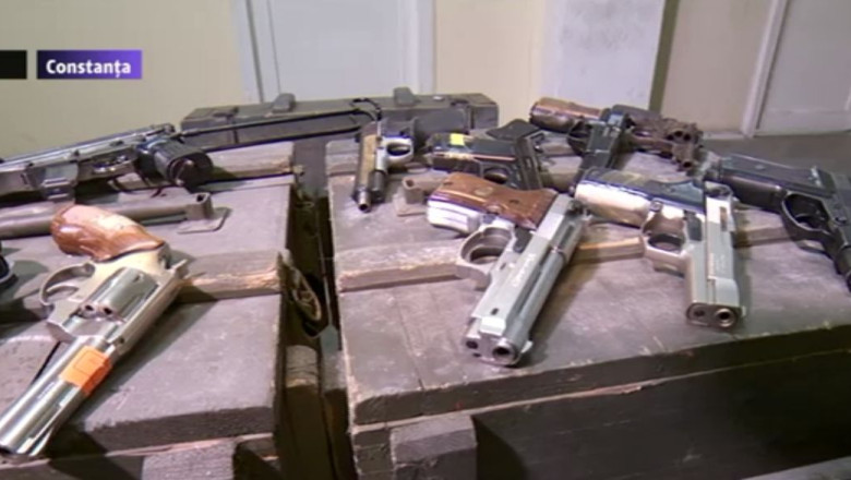 Politistii au depistat 22 de arme introduse ilegal in Romania. Mai multe persoane sunt cercetate Imagine