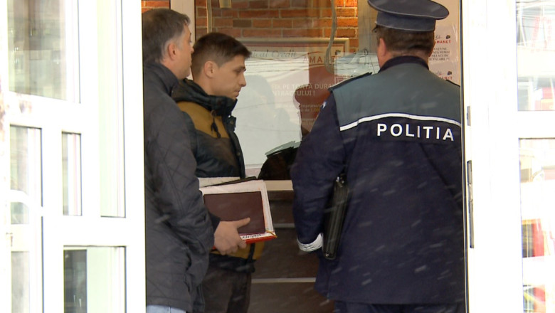 Politistii au facut un portret robot al barbatului care a jefuit o casa de amanet din Iasi Imagine