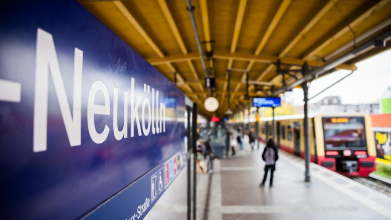 Politistii din Berlin sunt in cautarea unui suspect care a lasat un rucsac cu explozibili intr-o gara Imagine