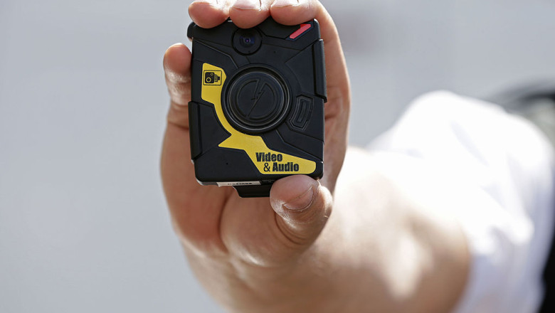 Politistii locali ar putea purta Bodycam pe uniforma. Conditiile in care ar fi folosite (proiect) Imagine