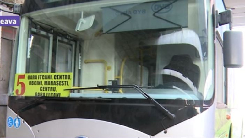 Politistii suceveni au tras pe dreapta autobuzul electric dupa cateva curse Imagine