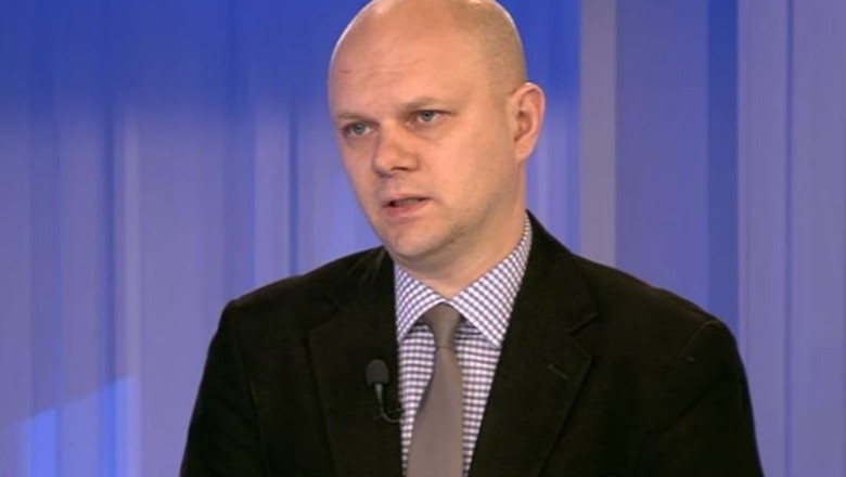 Politolog: Cand Victor Ponta se considera victima unui linsaj politic insulta procurorii si judecatorii Imagine