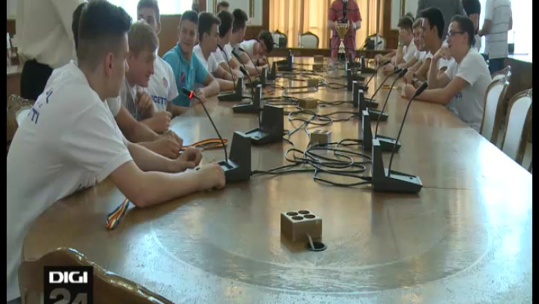 Poloistii de la Crisul, noii campioni nationali la juniori II Imagine