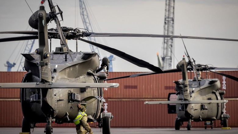Polonia amana cumpararea de elicoptere Black Hawk. „Poate ca ar trebui sa achizitionam drone” Imagine
