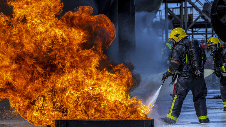 Polonia sustine ca serviciile secrete ruse au angajat un columbian pentru a provoca incendii. Asemanari cu un caz din Romania Imagine