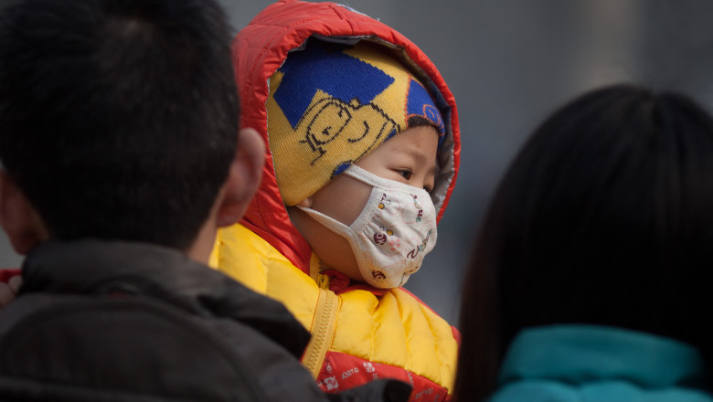 Poluarea aerului ucide copiii mici. UNICEF avertizeaza ca bebelusii duc povara cea mai grea Imagine