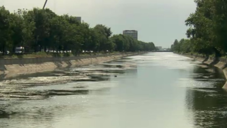 Poluarea de pe Dambovita. Statia de la Glina epureaza doar o treime din deseuri Imagine