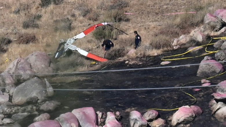 Pompieri morti in California, dupa ce doua elicoptere de stingere a incendiilor s-au ciocnit in timpul misiunii Imagine
