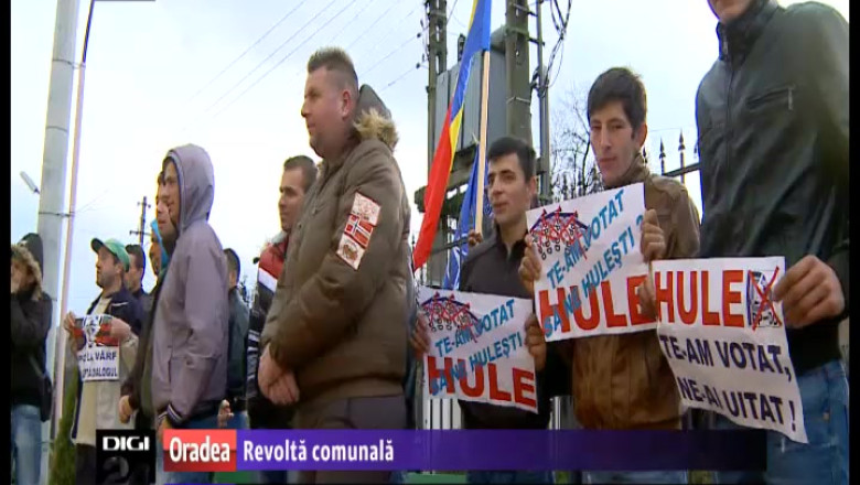 Popesti, jud. Bihor. Sute de localnici au protestat impotriva excluderii din PPDD a doi consilieri locali Imagine