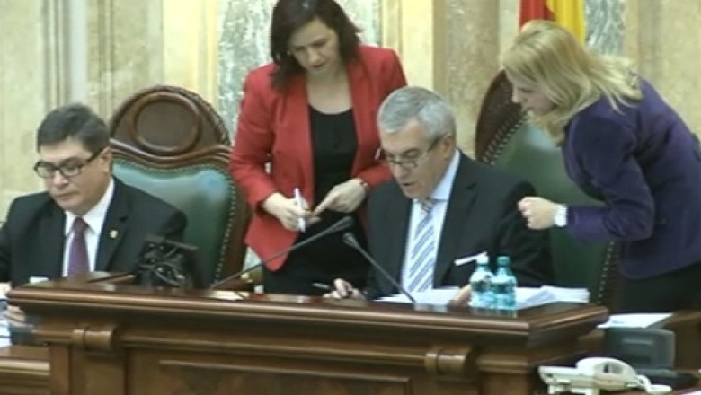 Pornografia, in atentia alesilor. Parlamentarii cer parolarea site-urilor cu caracter erotic si pornografic Imagine