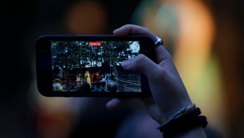 Povestea festivalului „fantoma” din Marea Caraibilor, o escrocherie de zeci de milioane de dolari. Oamenii s-au trezit intr-un loc gol Imagine