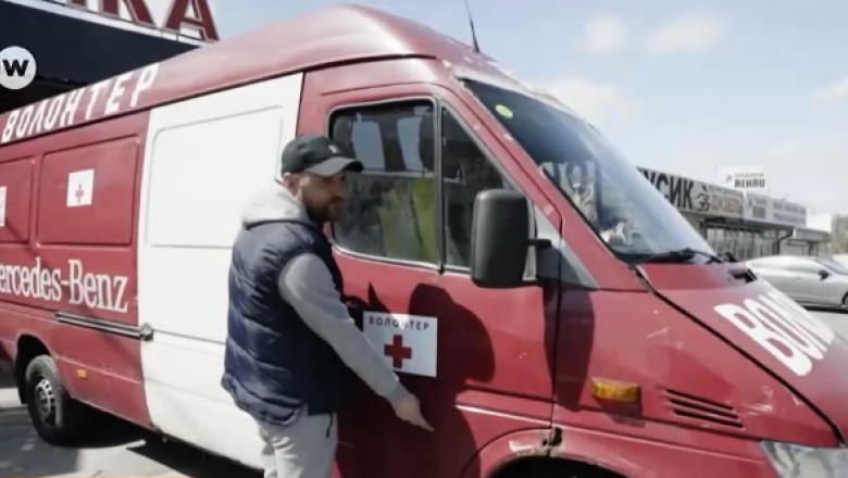 Povestea salvatorului din Mariupol. "Cel mai mult ma temeam sa vad trupul unui copil mort" Imagine