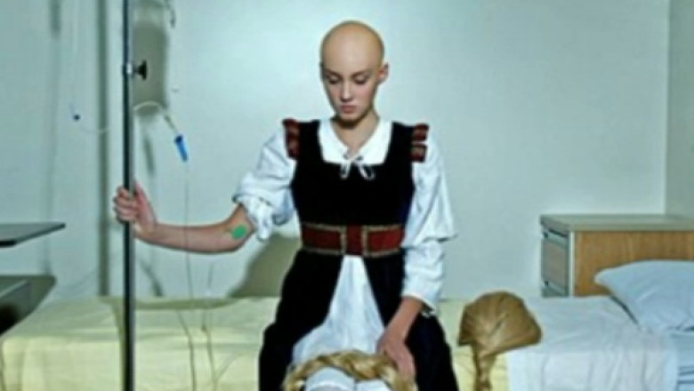 Povesti in care raul invinge. Printesele celebre se confrunta cu alcoolismul, cancerul sau obezitatea Imagine