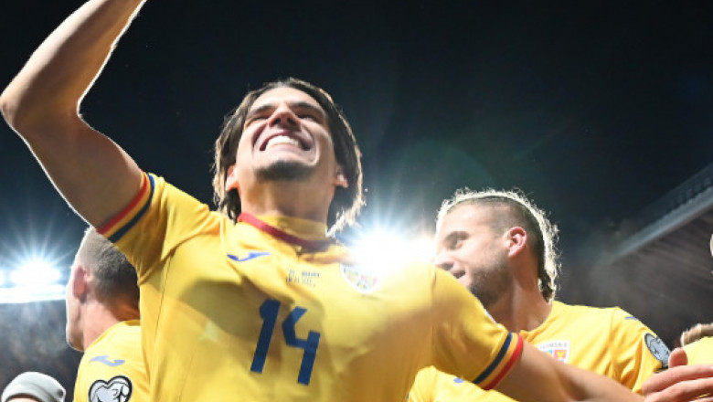 Povestile celor doi „tricolori” care au marcat in victoria Romaniei cu Israel: Parcursul lui Puscas si Hagi in fotbal Imagine