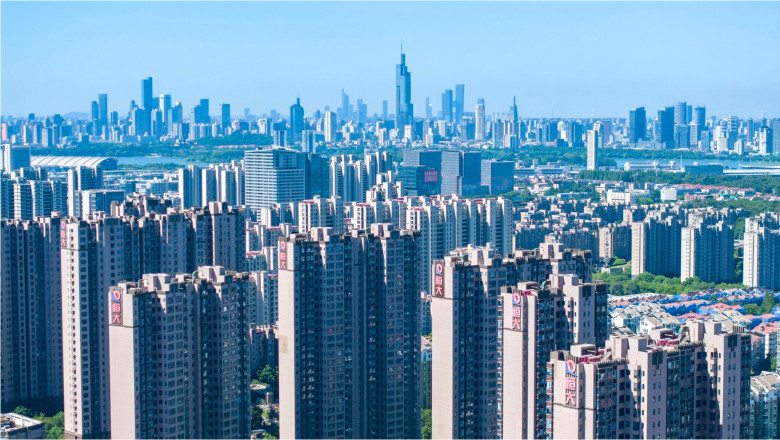 Prabusire totala pentru fostul varf de lance al economiei Chinei. Gigantul imobiliar Evergrade a fost delistat de la bursa de valori Imagine