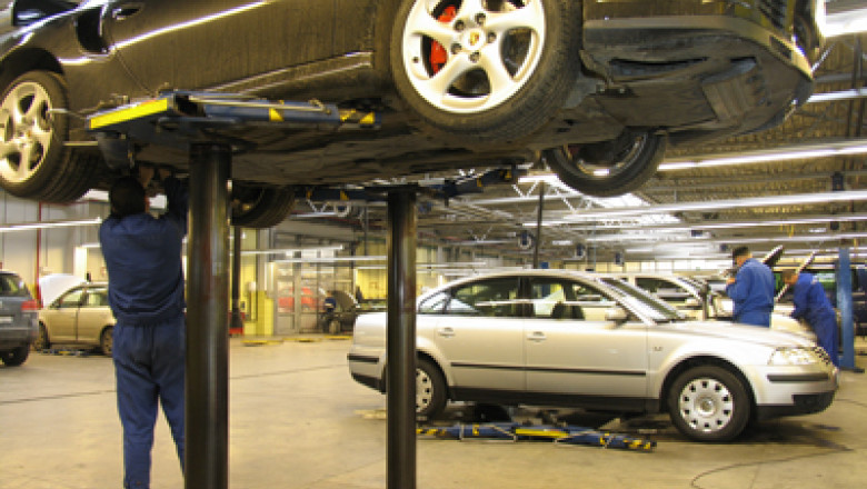  Practica direct la angajator. Elevii scolilor profesionale vor putea face practica in domeniile cele mai solicitate Imagine