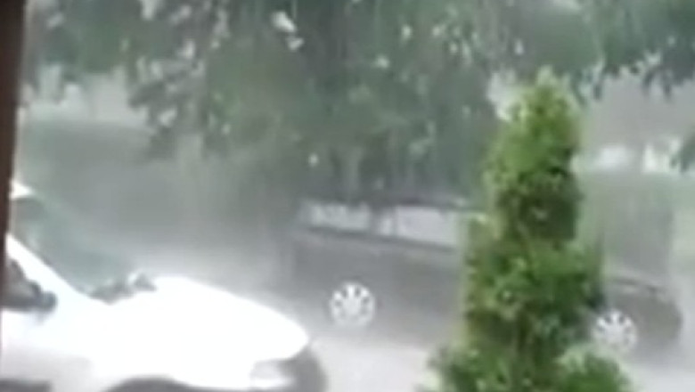 Prapad in Oltenia dupa furtuni. Peste 11.000 de hectare de teren cultivat din Olt au fost inundate Imagine