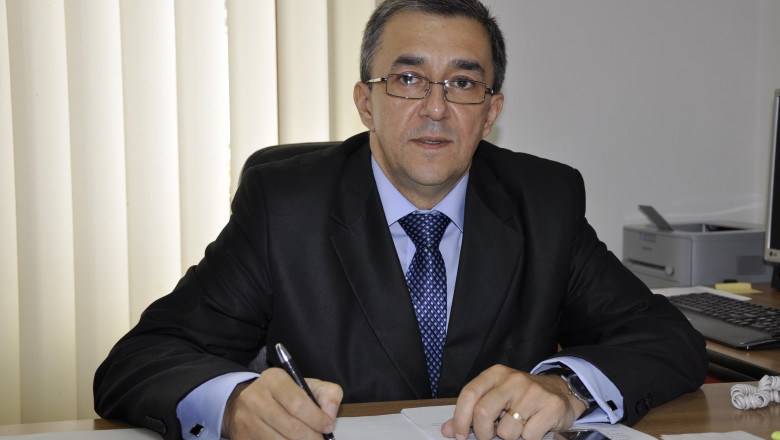 Prefectul de Suceava, Florin Sinescu, urmarit de DNA Imagine