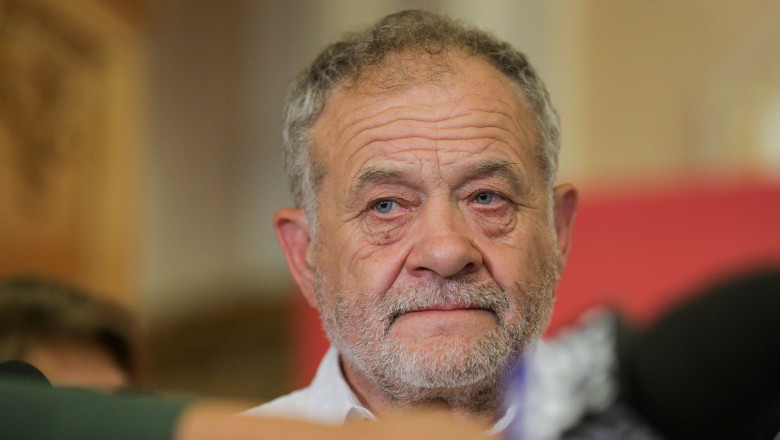 Prefectul de Vaslui anunta ca il va suspenda pe Dumitru Buzatu din functia de presedinte al Consiliului Judetean Imagine