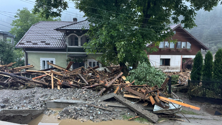 Prefectul judetului Suceava cere ONG-urilor sa nu mai colecteze alimente si apa pentru sinistrati: „Avem nevoie de bani” Imagine