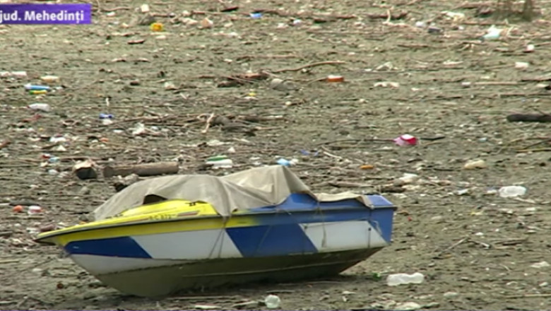 Pregatiri pentru inundatii. Lacul de la Orsova a fost secat preventiv Imagine