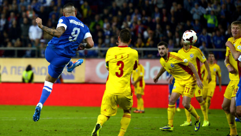 Pregatiri pentru meciul de marti. Tricolorii au exersat loviturile de la 11 metri, grecii vor sa inscrie Imagine