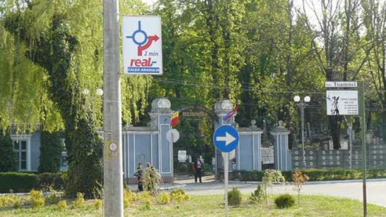Pregatiri pentru ziua mortilor. Cimitirul din Oradea va fi deschis de joi pana in 31 octombrie, intre orele 8 si 21 Imagine