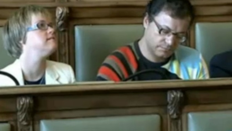 Premiera in Spania: o tanara cu sindrom Down devine consilier local Imagine