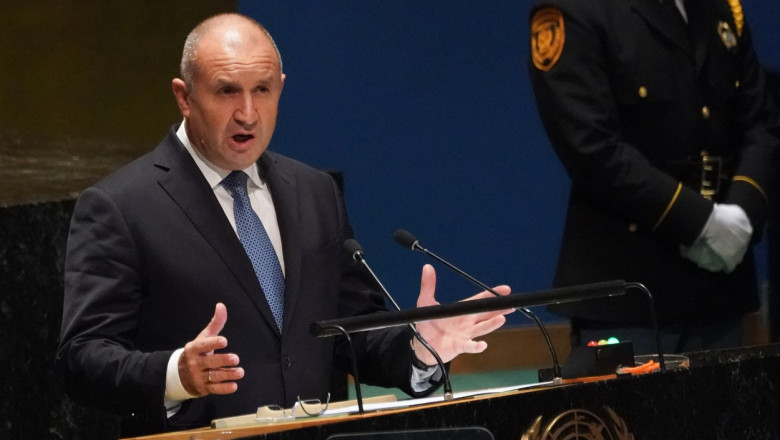 Premierul bulgar Rumen Radev pune presiune pe UE: „Strategia privind Ucraina trebuie regandita”. Ce spune despre negocierile cu Rusia