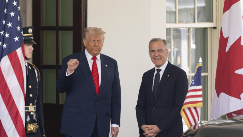 Premierul Canadei i-a transmis lui Donald Trump, la intalnirea din Biroul Oval, ca tara sa „nu va fi de vanzare niciodata” Imagine