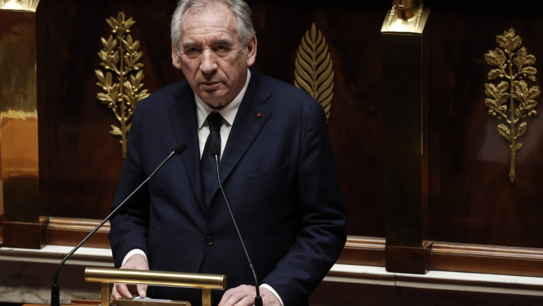 Premierul francez a denuntat „brutalitatea” lui Trump si a laudat „onoarea” lui Zelenski in fata Adunarii Nationale de la Paris Imagine