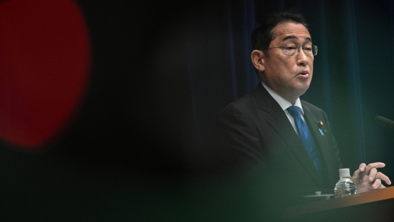 Premierul japonez Fumio Kishida renunta la cursa pentru sefia partidului si va demisiona din fruntea guvernului Imagine