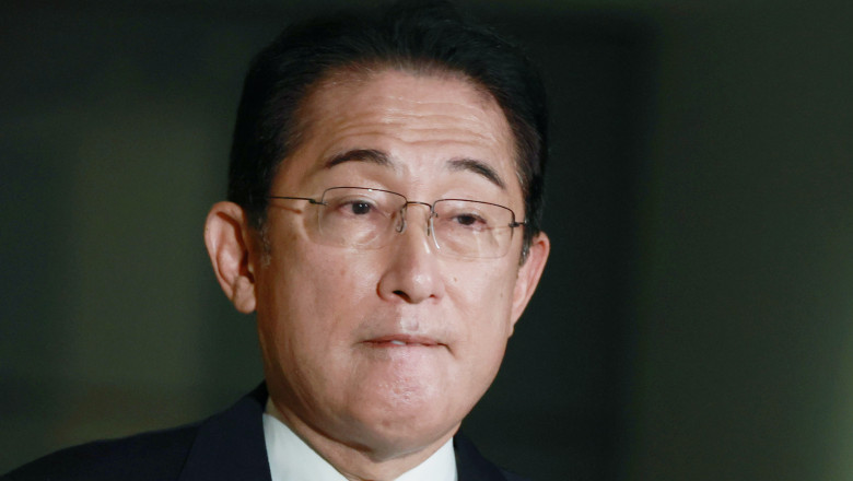 Premierul Japoniei vrea sa demita un consilier care a declarat ca „nu suporta nici macar sa vada” cupluri de acelasi sex Imagine
